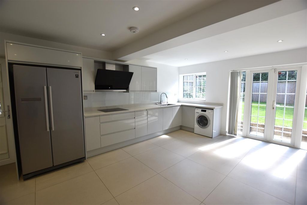 Property photo 3 of 13 Kitchen.Jpg