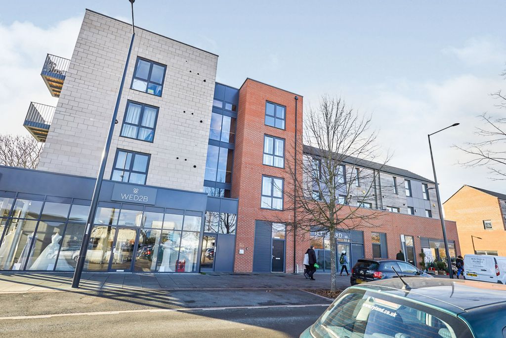 Property photo 1 of 11