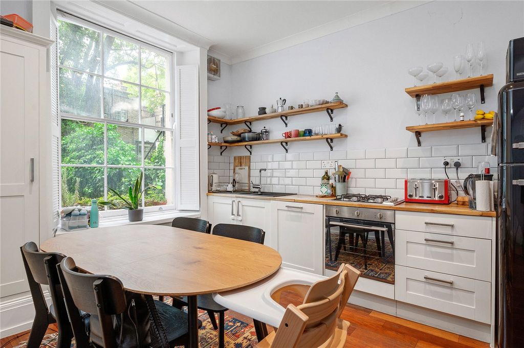 Property photo 2 of 19 Kitchen Diner