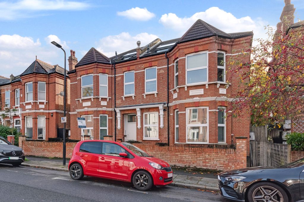 Property photo 2 of 16