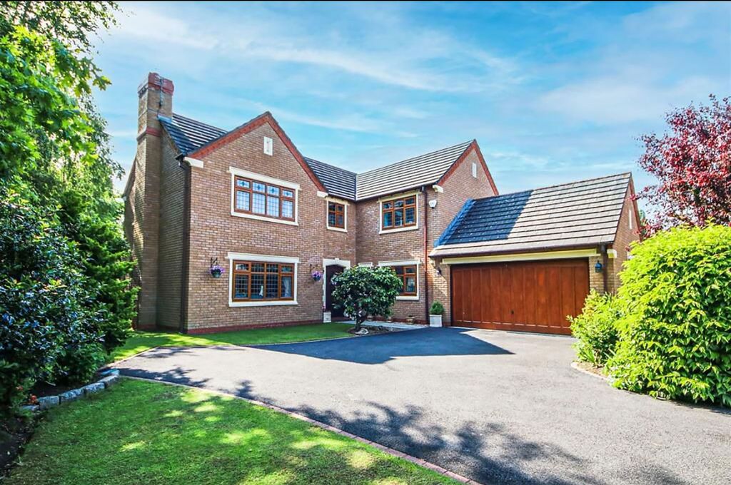 Property photo 1 of 32