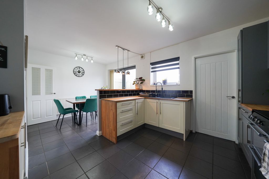 Property photo 2 of 23 Dsc09322