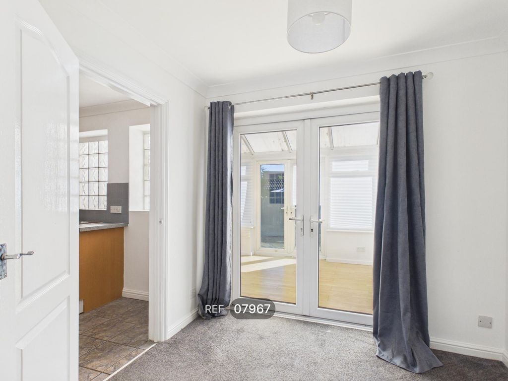 Property photo 3 of 20 Dining Room