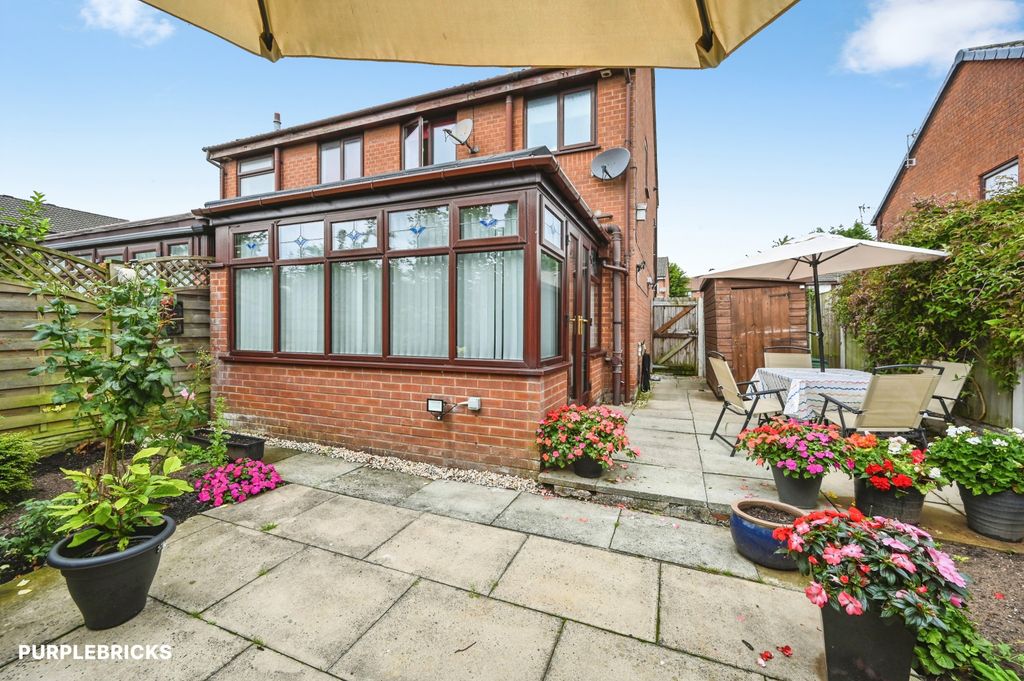 Property photo 2 of 23