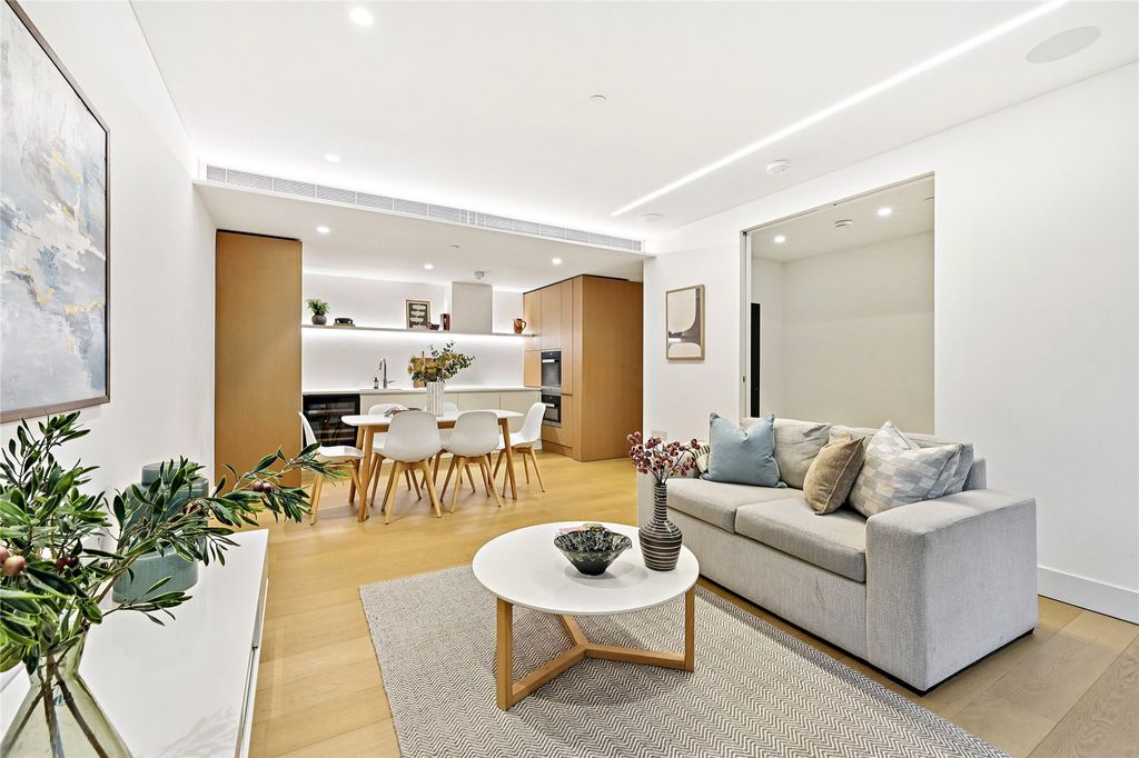 Property photo 1 of 19 Reception Room