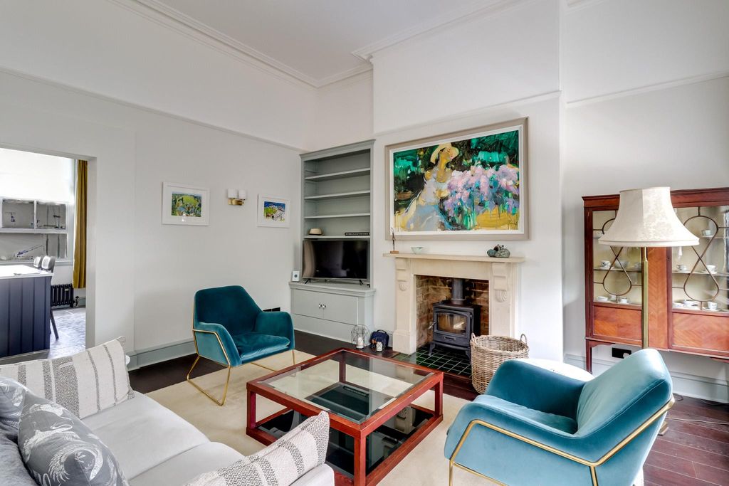 Additional image 11 of 3 bed flat for saleMontpellier Grove, Cheltenham, Gloucestershire GL50