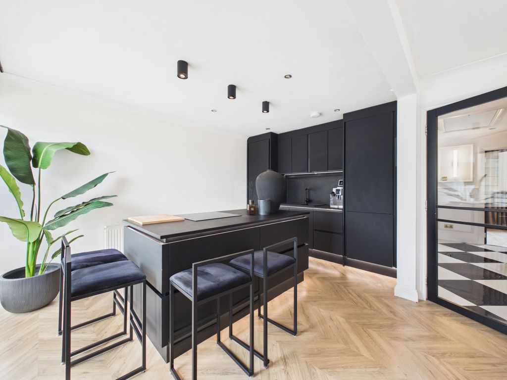 2 bed flat for saleCastle Street, Hamilton ML3 photo 5