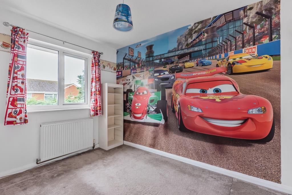 Property photo 3 of 10 Bedroom