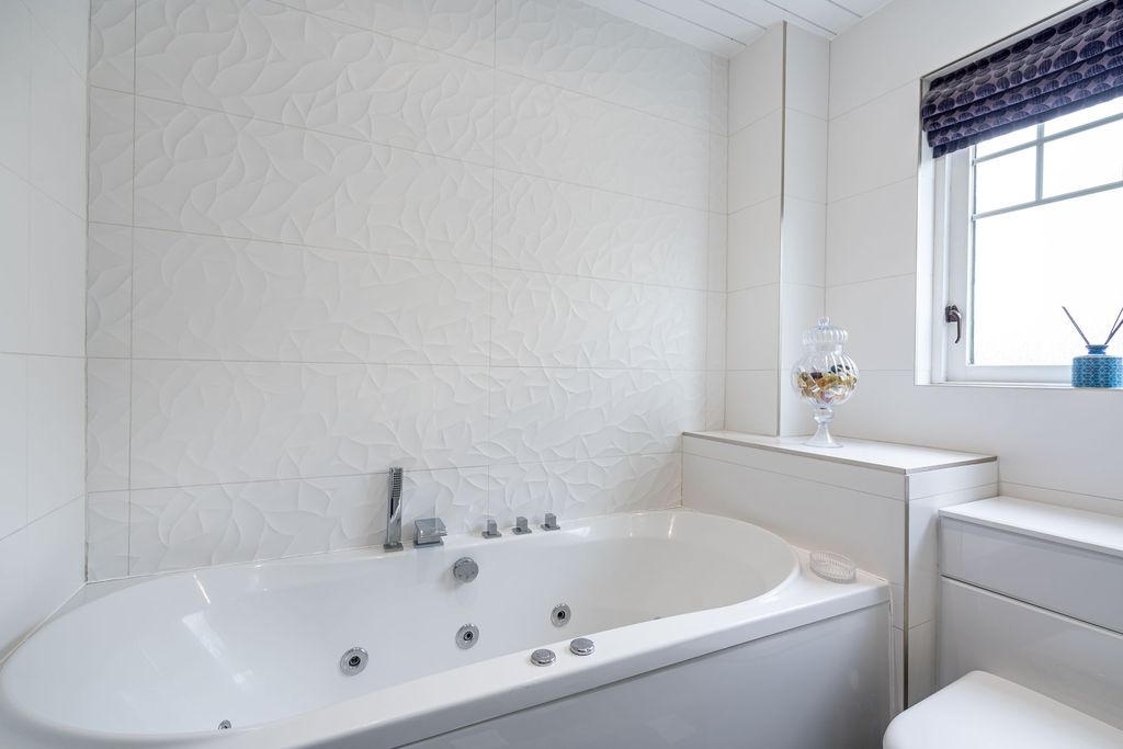 Additional image 25 of 5 bed detached house for sale7 Finlayson Lane, Carnwath, Lanark ML11