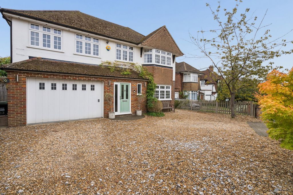 Property photo 1 of 18