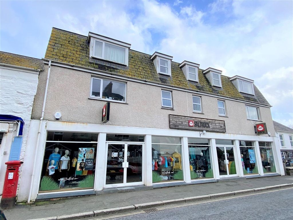 Property photo 2 of 11 56 Fore Street