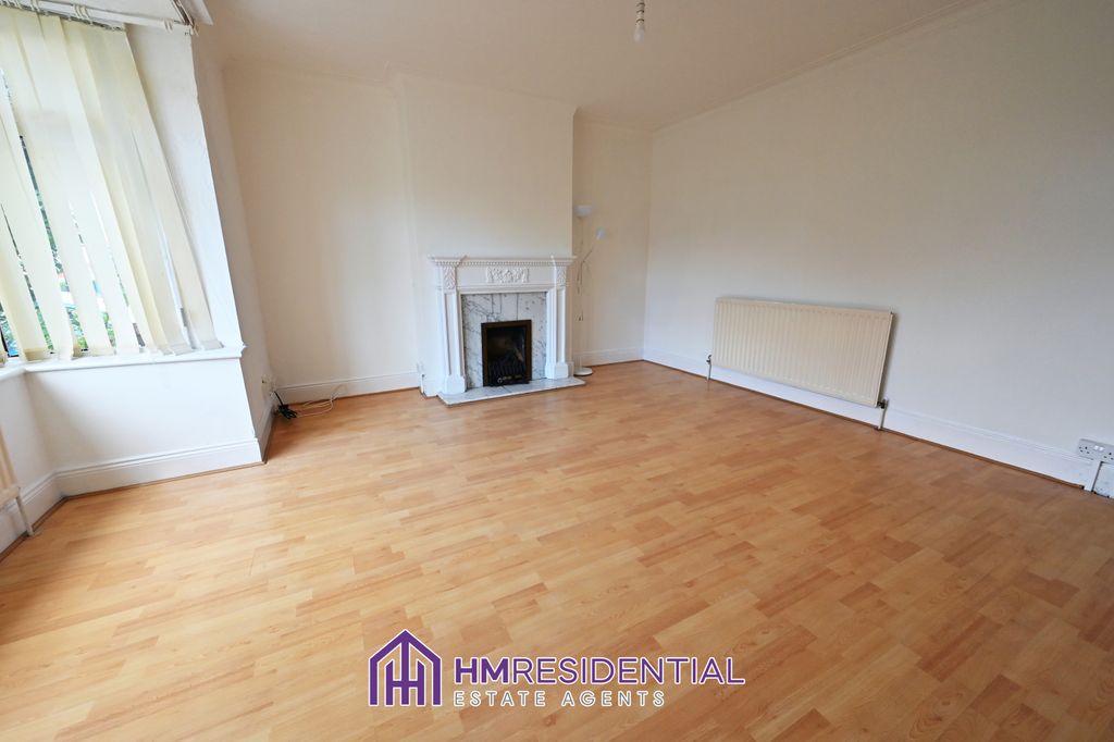 Property photo 3 of 10 Gallery