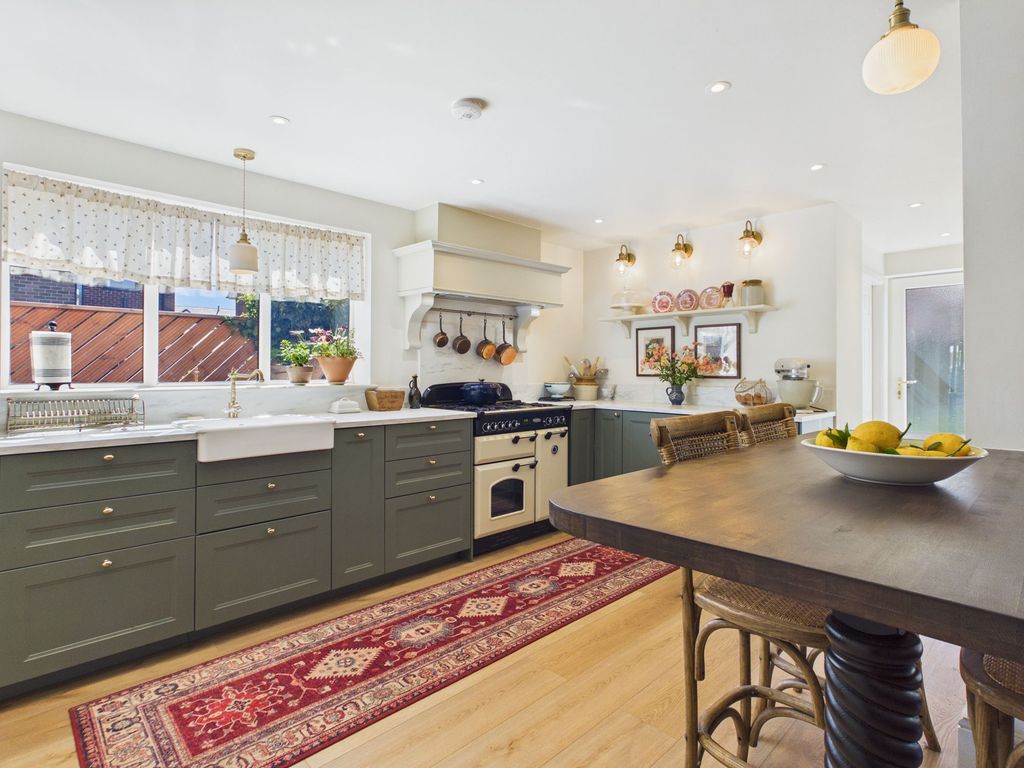 Property photo 3 of 30 Open-Plan Dining/Kitchen
