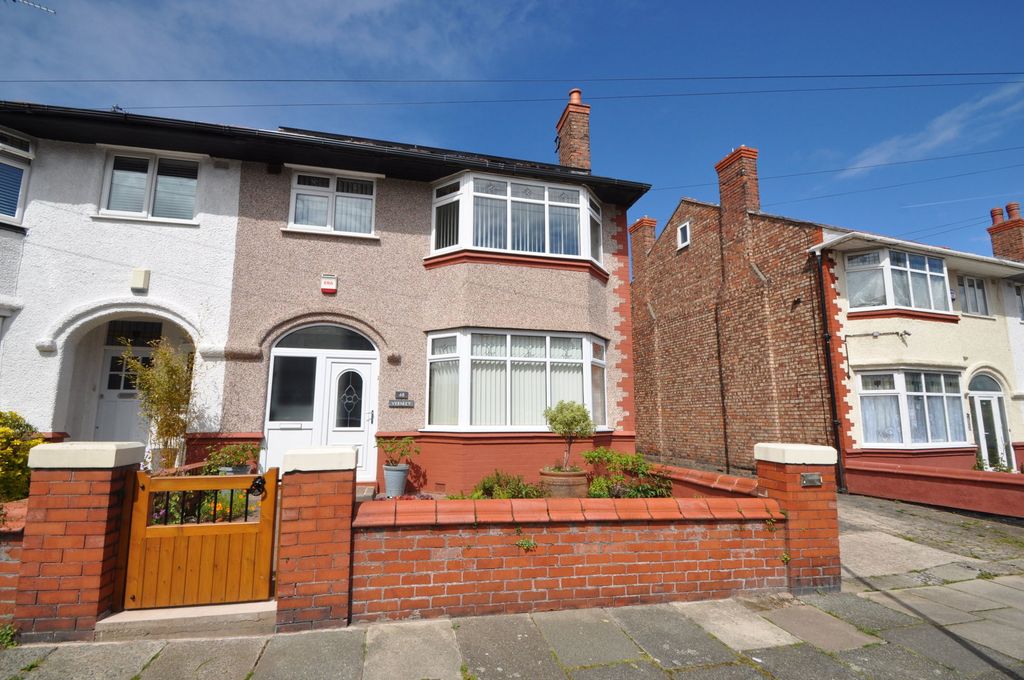 Property photo 1 of 42