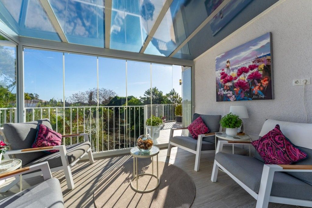 Property photo 3 of 20 Terrace 3