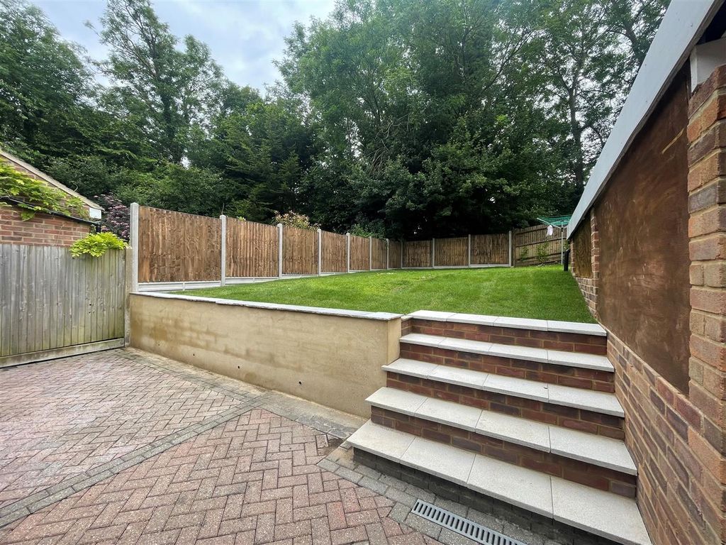 Property photo 2 of 10 Patio And Steps Up To Garden.Jpg