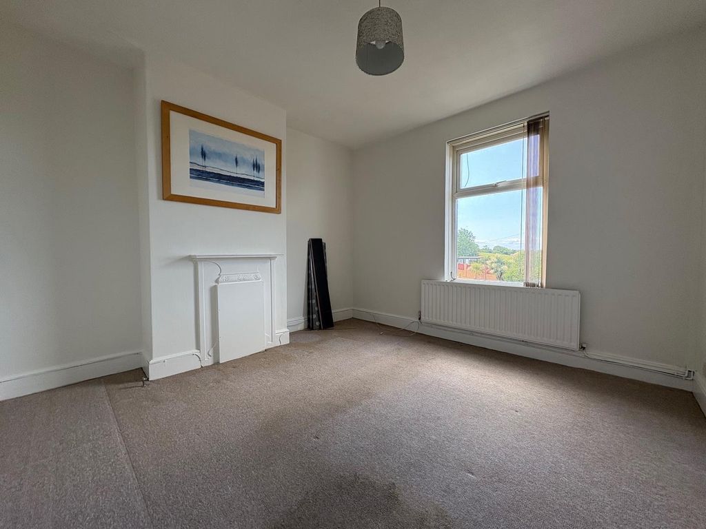 Additional image 5 of 2 bed flat to rentAndrew Road, Penarth CF64