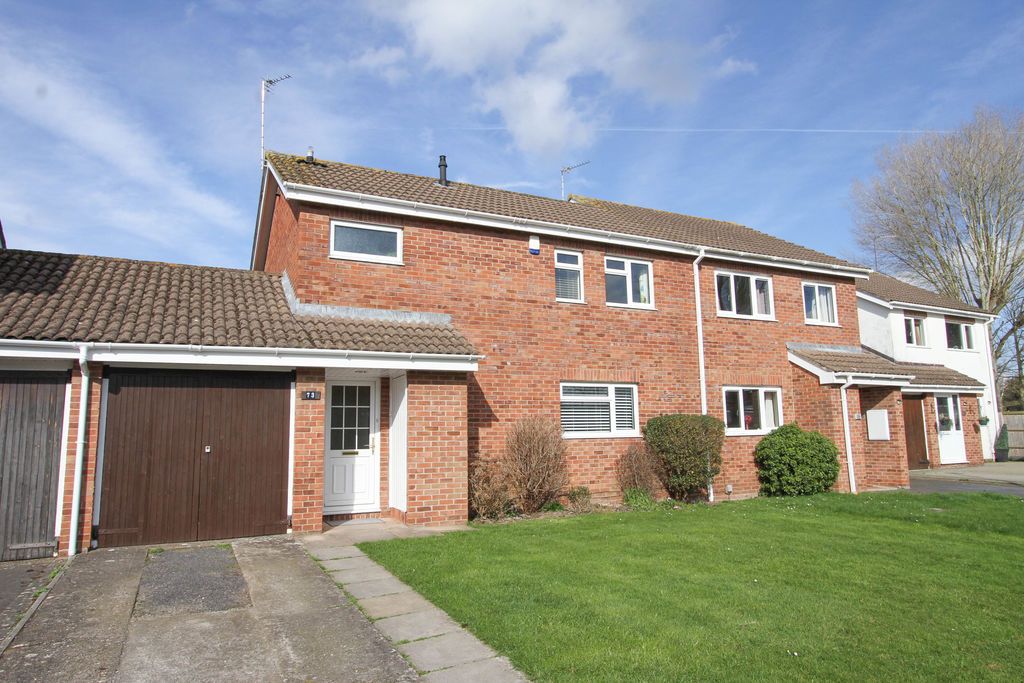 Property photo 1 of 16 Front