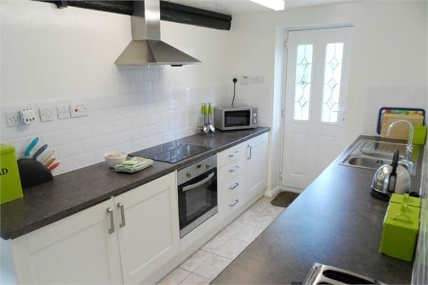 Property photo 2 of 9