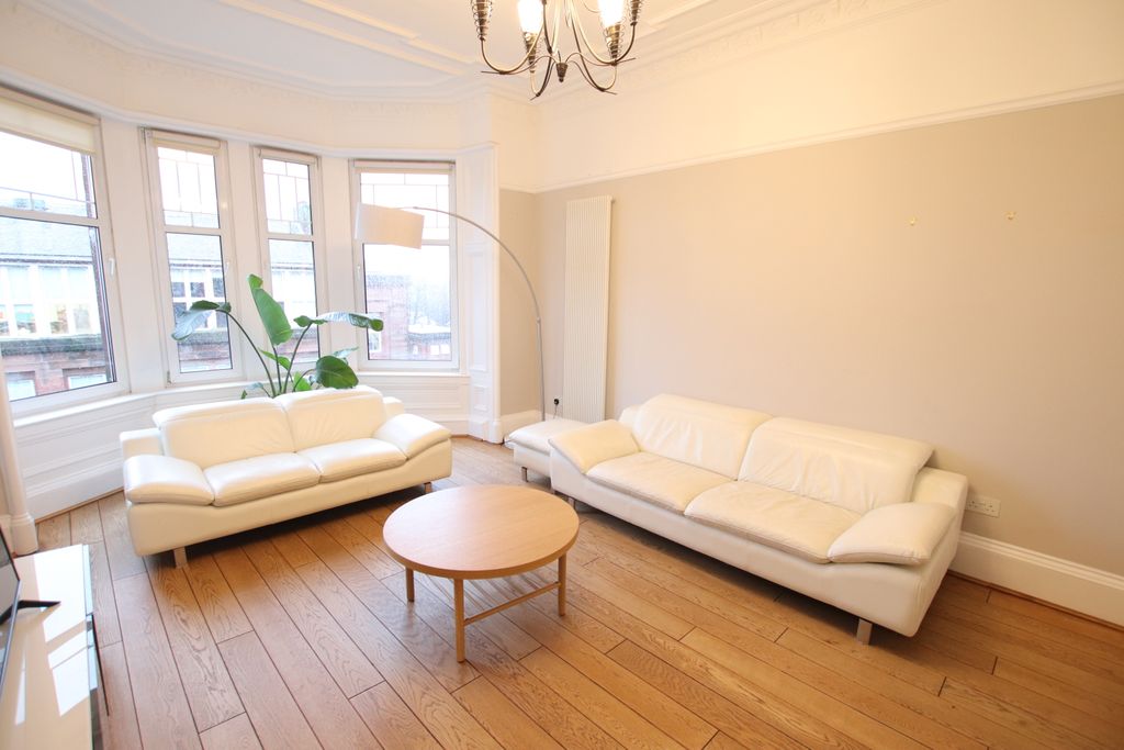 Property photo 2 of 15 Lounge