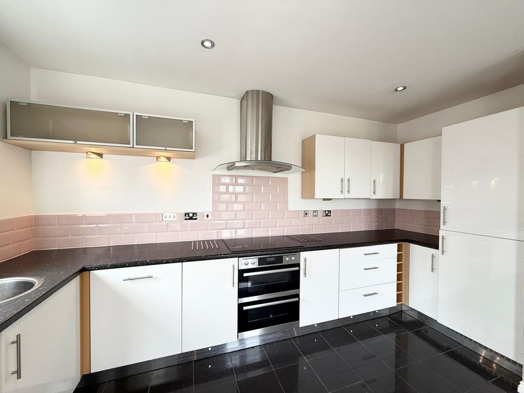 Property photo 3 of 10 Picture No. 09