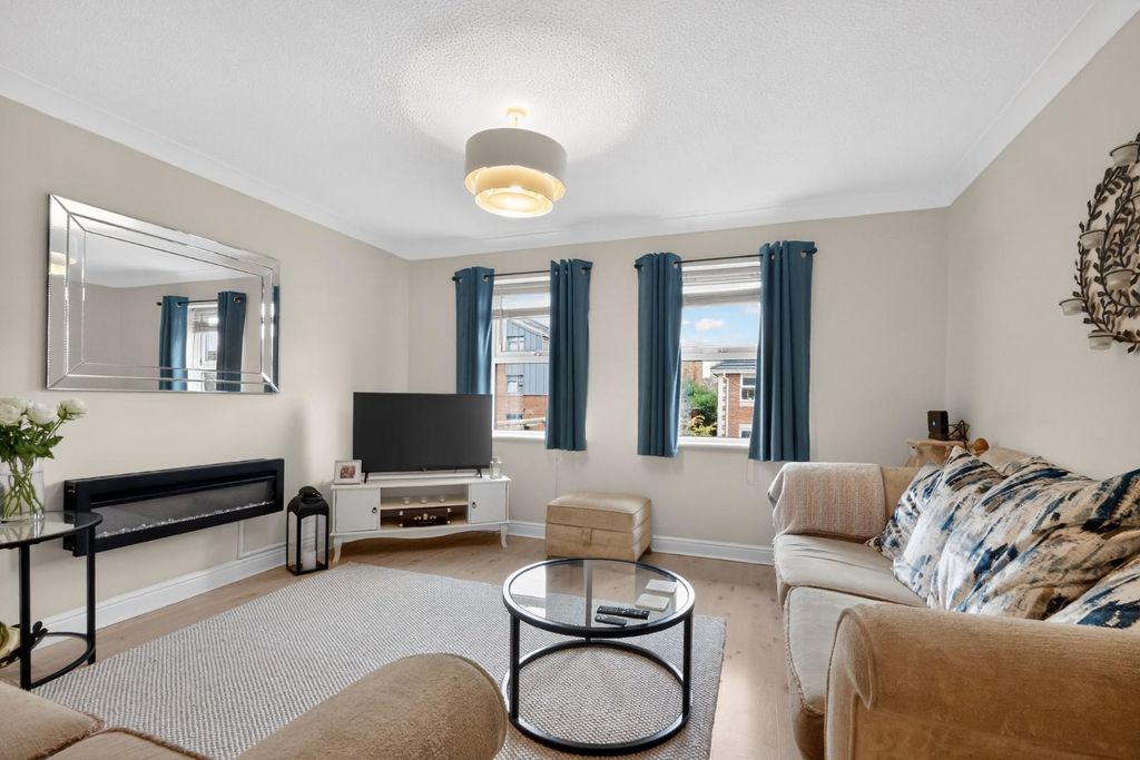 Property photo 2 of 16 Pnmb0913.Jpg