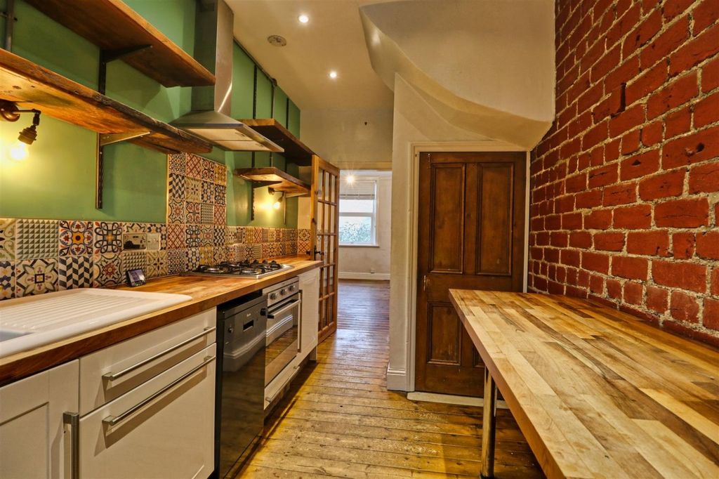 Property photo 3 of 11 Picture No. 09