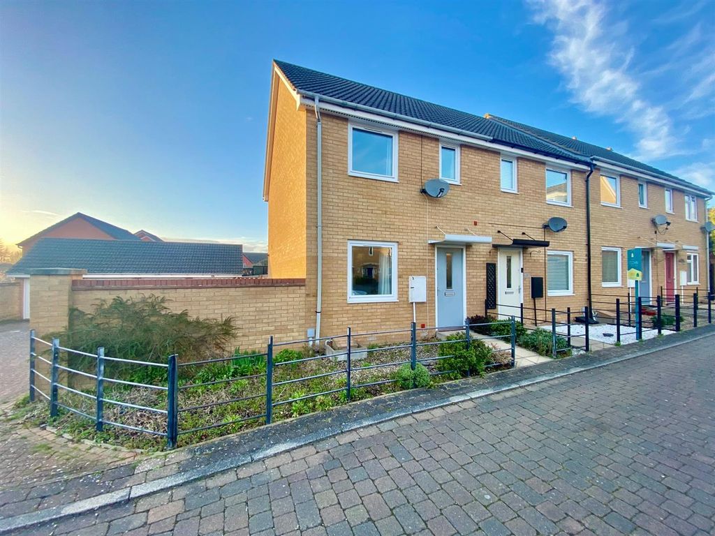 Property photo 1 of 8