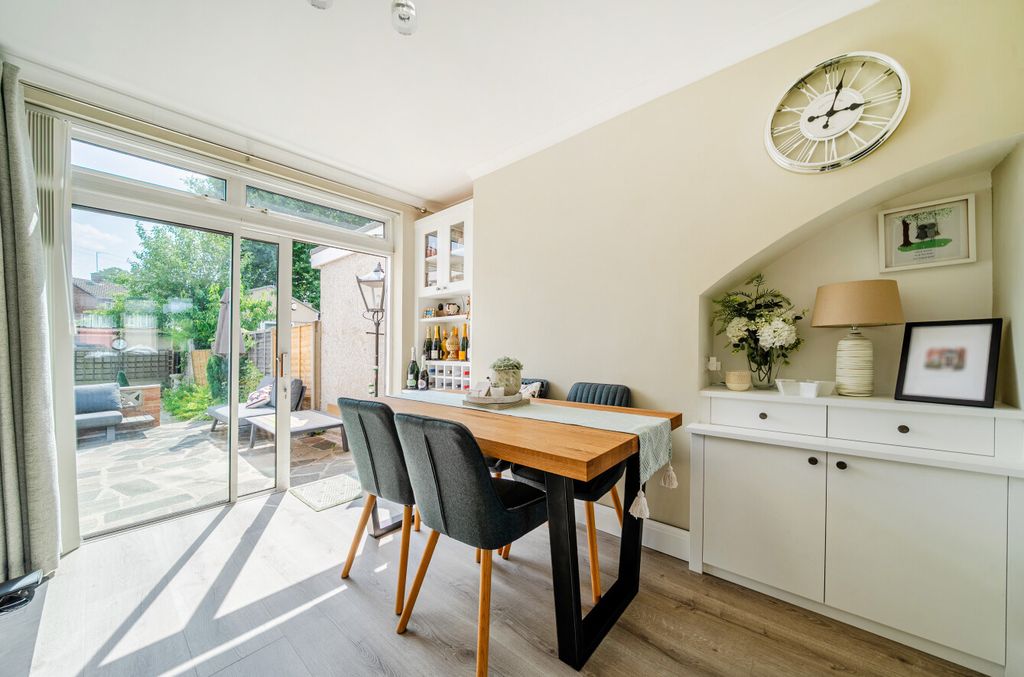 Property photo 3 of 23 1488925-9-6A5A4c5...