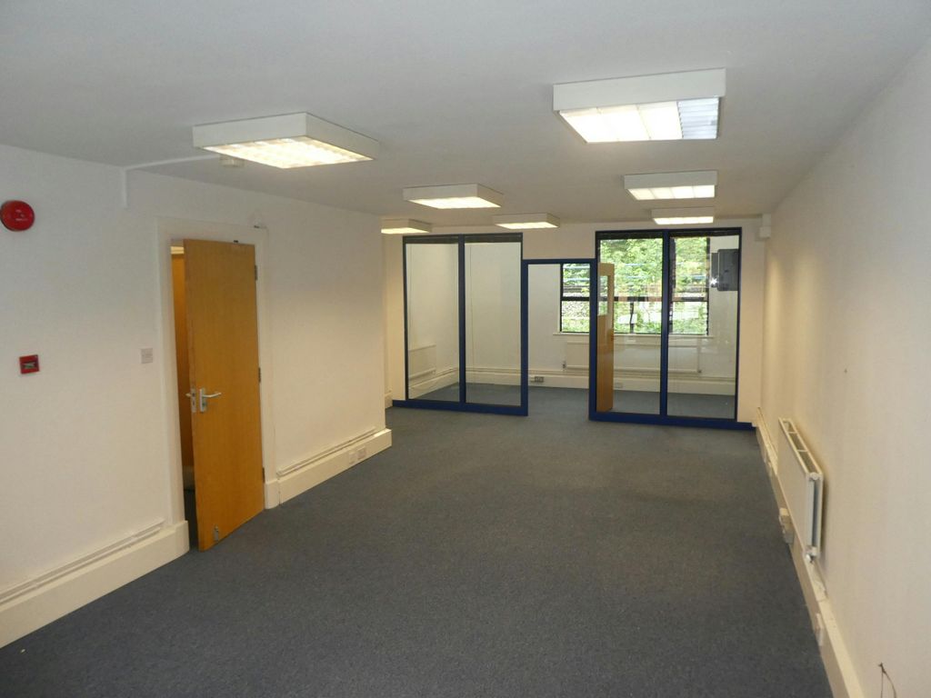 Property photo 3 of 8 Unit 121.Jpg