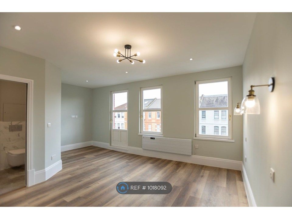 Property photo 1 of 10 26 Sqm Room