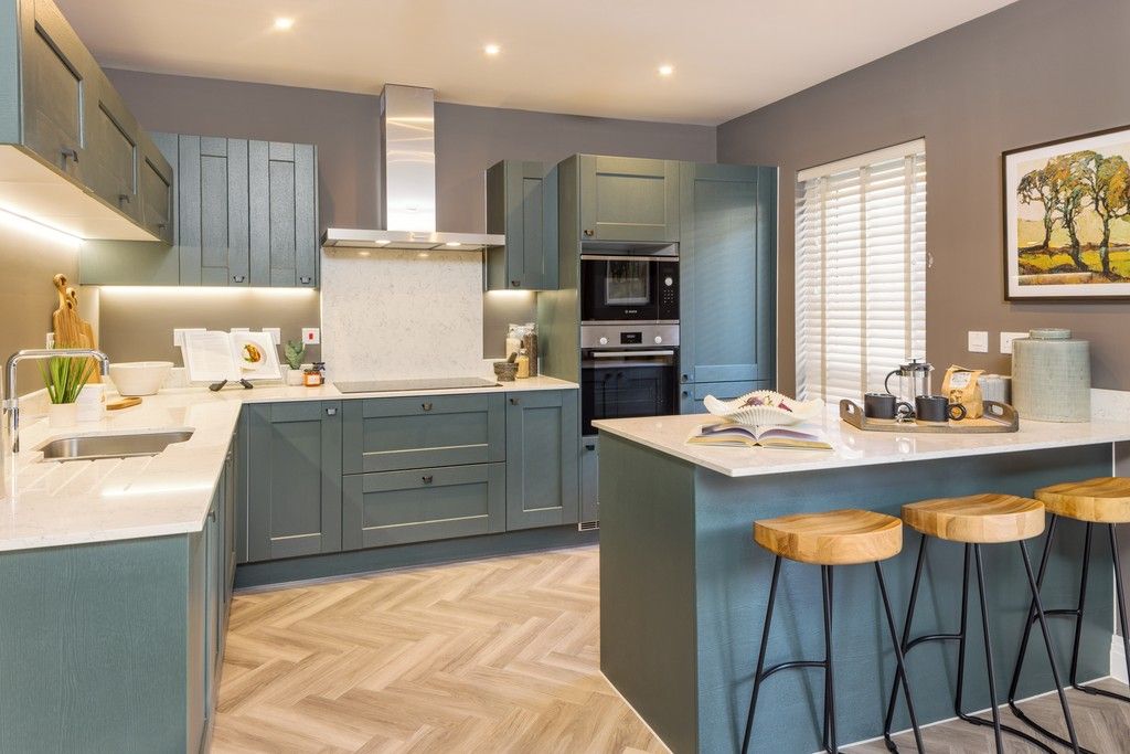 Property photo 2 of 17 Netherhall Gardens, Cambridge