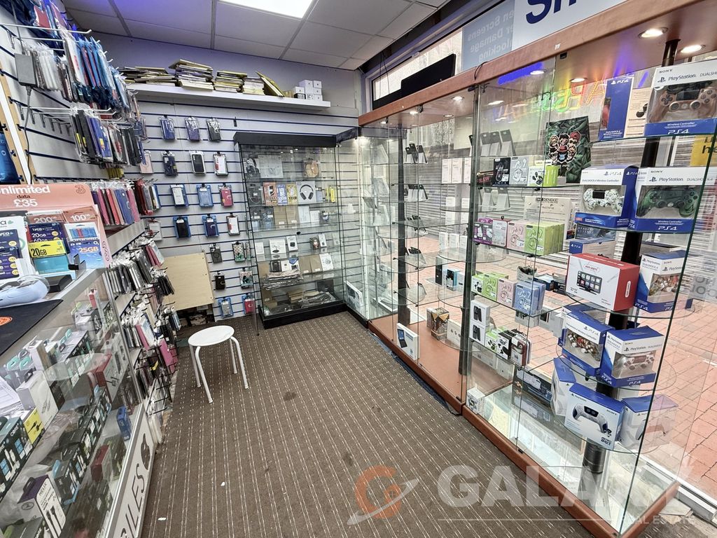 Property photo 2 of 8