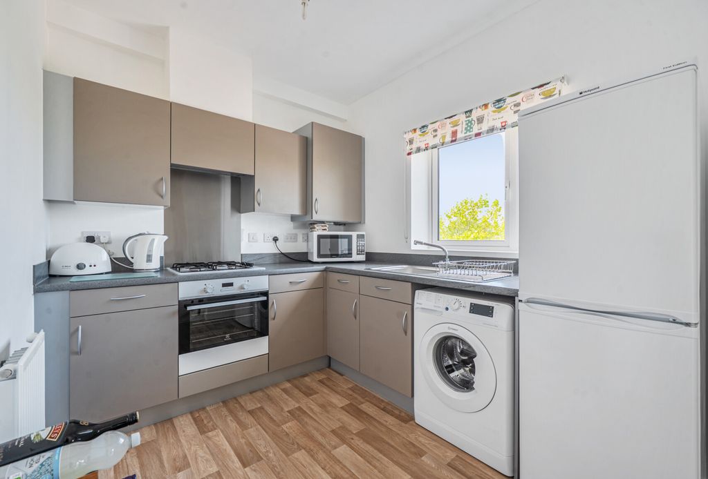 Property photo 3 of 21 1334696-5-6893311...