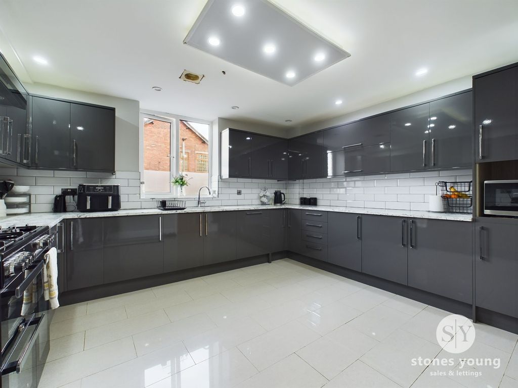 Additional image 17 of 7 bed end terrace house for saleDukes Brow, Blackburn BB2