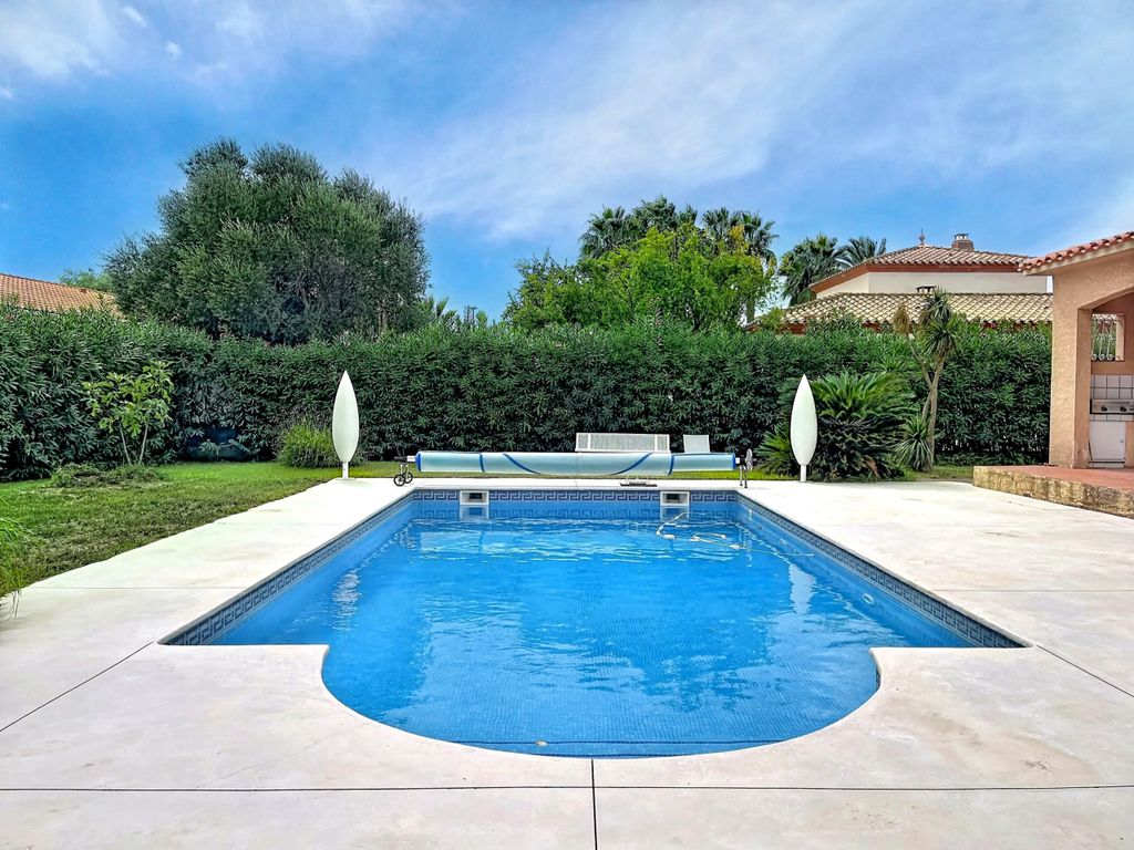 Property photo 2 of 13 7815d8F45d7B17c8Bc82B9Aef85c2Ed2_20F1c0Acad_3240-Big