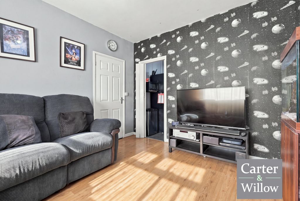 Property photo 3 of 15