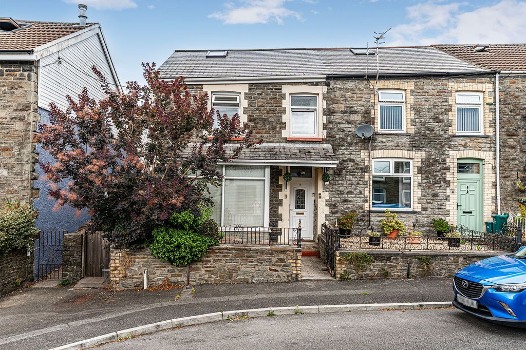 Property photo 1 of 33