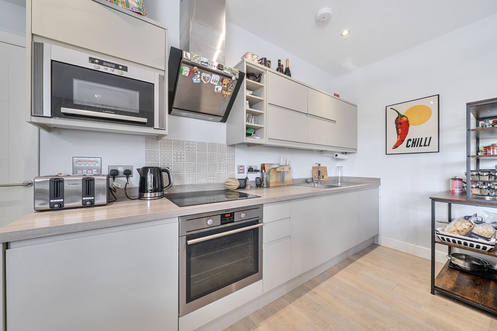 Property photo 3 of 17 1485314-10-6A4522...