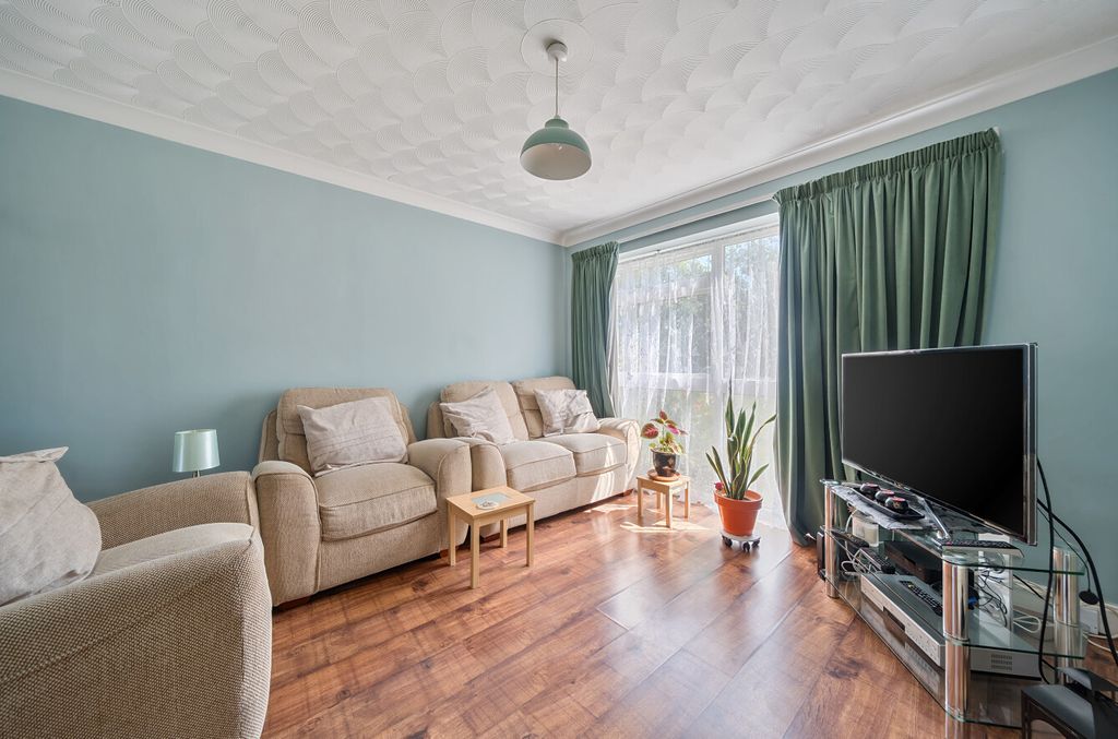 Property photo 2 of 13 1306577-52-6849Ad...