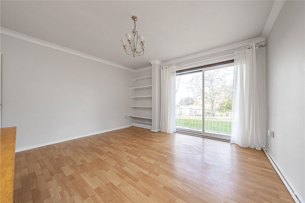 Property photo 2 of 14 Picture No. 43