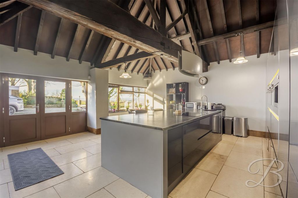 Property photo 2 of 71 Ccltd46.Jpg