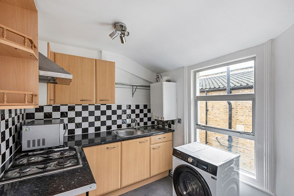 Property photo 3 of 16