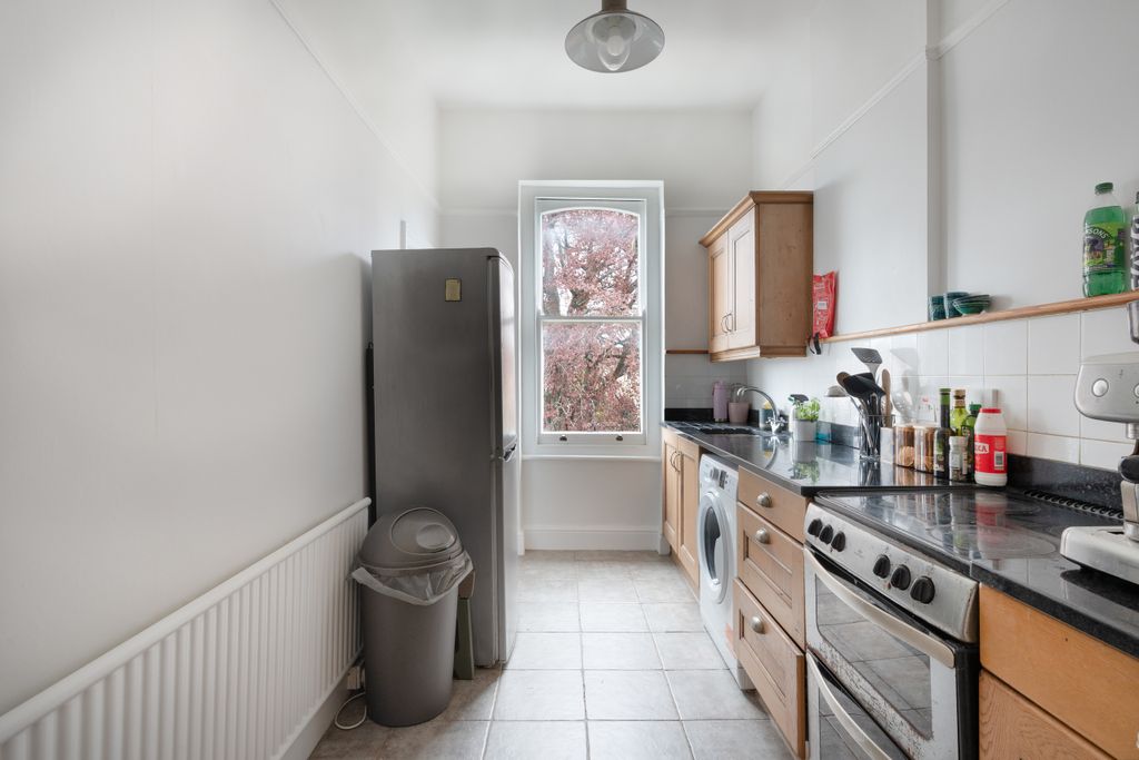 Property photo 2 of 13 11 24 Montrose Avenue