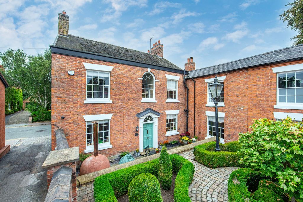 Property photo 1 of 30