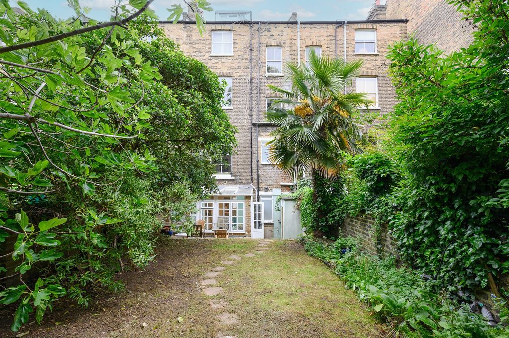 Property photo 3 of 14