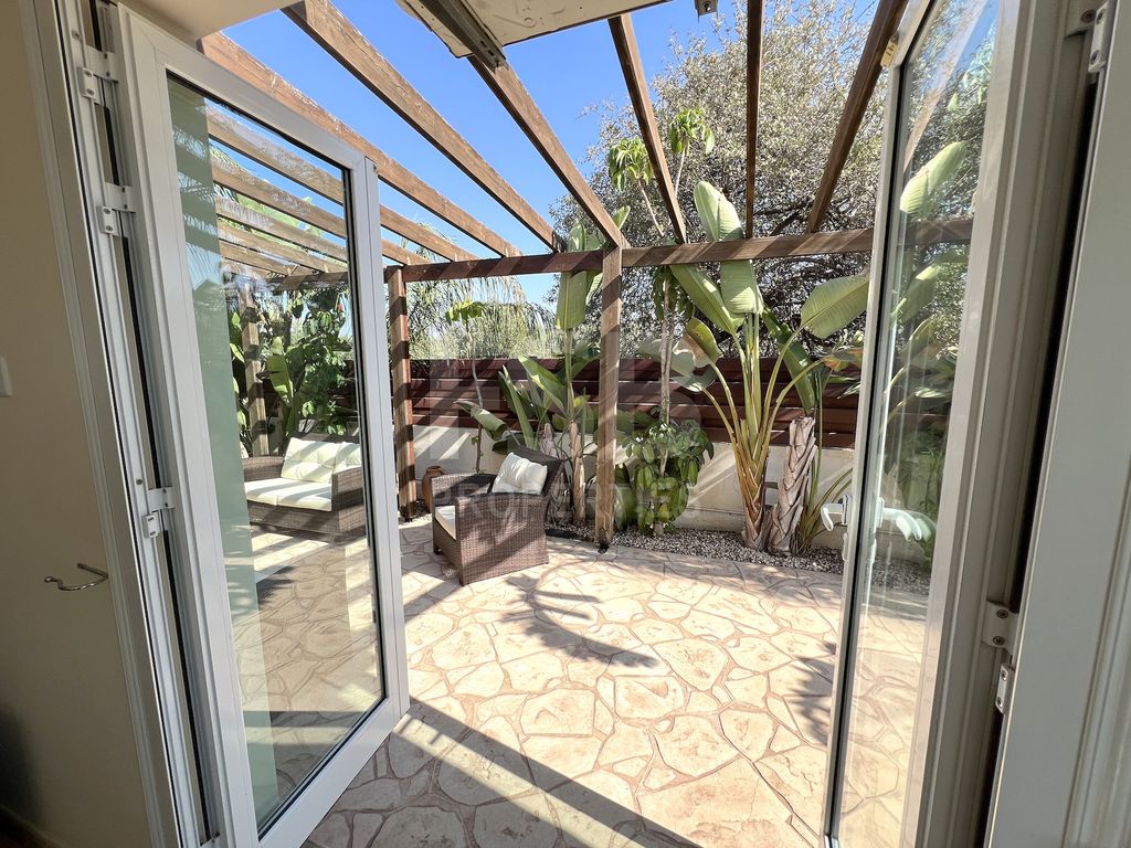 Property photo 1 of 25