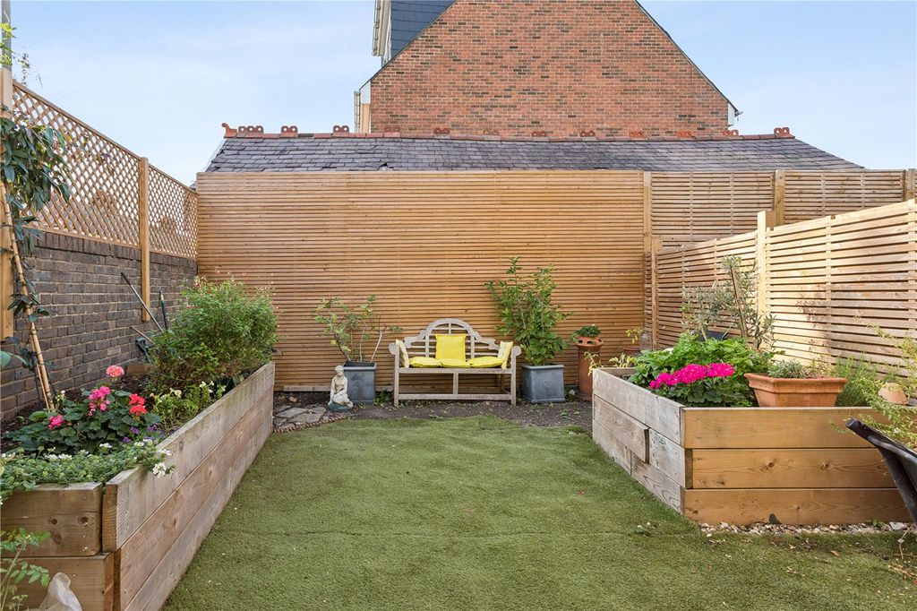 Property photo 2 of 10 Picture No. 08