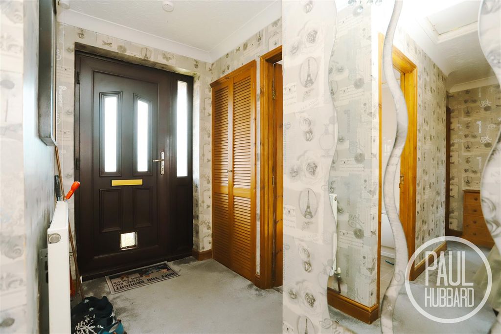 2 bed maisonette for saleCowslip Crescent, Carlton Colville NR33 photo 4