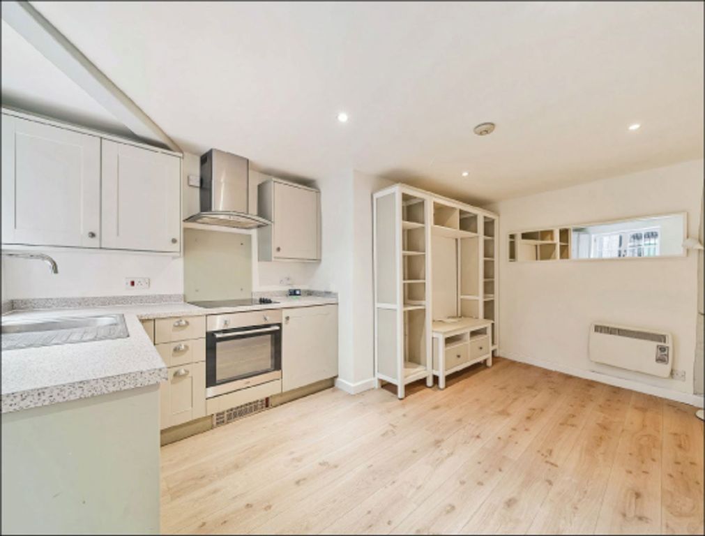 Property photo 3 of 3
